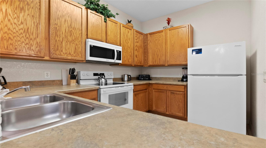 DAVENPORT, Florida 33897, 3 Bedrooms Bedrooms, ,2 BathroomsBathrooms,Residential,For Sale,GRAN BAHAMA,0,MFRO6393623