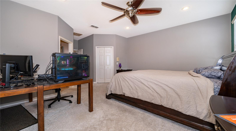 DAVENPORT, Florida 33896, 4 Bedrooms Bedrooms, ,2 BathroomsBathrooms,Residential,For Sale,MYSTIC BROOK,0,MFRO6398649