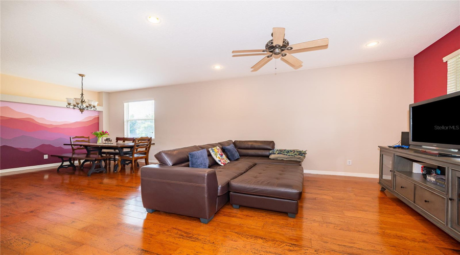 DAVENPORT, Florida 33896, 4 Bedrooms Bedrooms, ,2 BathroomsBathrooms,Residential,For Sale,MYSTIC BROOK,0,MFRO6398649