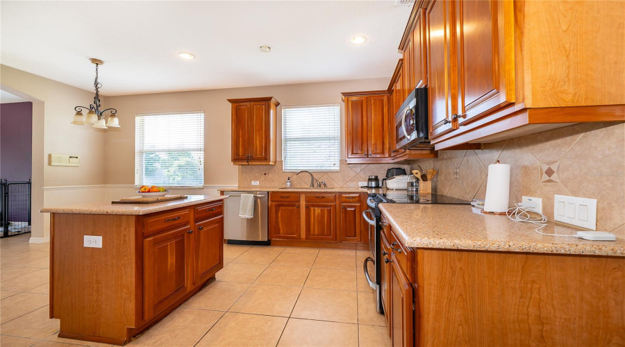 DAVENPORT, Florida 33896, 4 Bedrooms Bedrooms, ,2 BathroomsBathrooms,Residential,For Sale,MYSTIC BROOK,0,MFRO6398649