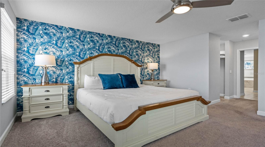 DAVENPORT, Florida 33896, 6 Bedrooms Bedrooms, ,5 BathroomsBathrooms,Residential,For Sale,MULLIGAN,0,MFRO6291126