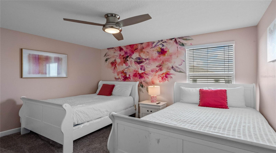 DAVENPORT, Florida 33896, 6 Bedrooms Bedrooms, ,5 BathroomsBathrooms,Residential,For Sale,MULLIGAN,0,MFRO6291126