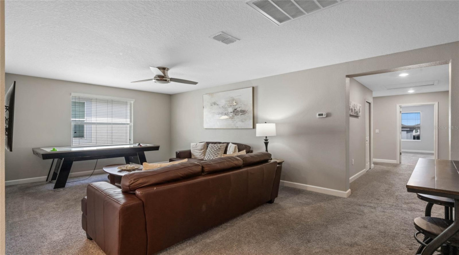 DAVENPORT, Florida 33896, 6 Bedrooms Bedrooms, ,5 BathroomsBathrooms,Residential,For Sale,MULLIGAN,0,MFRO6291126