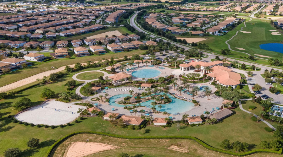 DAVENPORT, Florida 33896, 6 Bedrooms Bedrooms, ,5 BathroomsBathrooms,Residential,For Sale,MULLIGAN,0,MFRO6291126