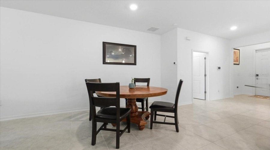 KISSIMMEE, Florida 34746, 4 Bedrooms Bedrooms, ,3 BathroomsBathrooms,Residential,For Sale,CRICKET CRADLE,0,MFRO6399511