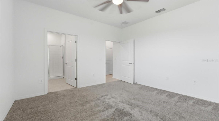 KISSIMMEE, Florida 34746, 4 Bedrooms Bedrooms, ,3 BathroomsBathrooms,Residential,For Sale,CRICKET CRADLE,0,MFRO6399511