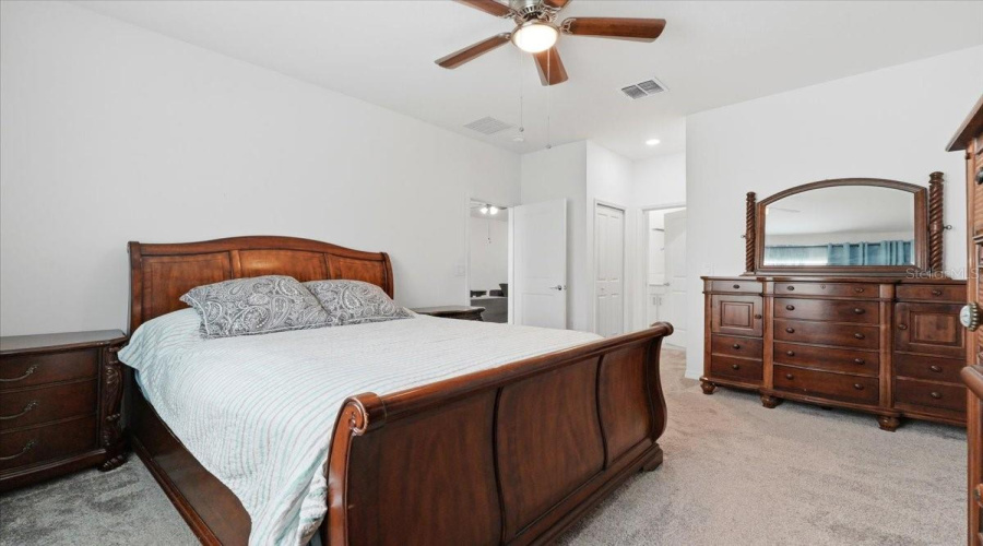 KISSIMMEE, Florida 34746, 4 Bedrooms Bedrooms, ,3 BathroomsBathrooms,Residential,For Sale,CRICKET CRADLE,0,MFRO6399511