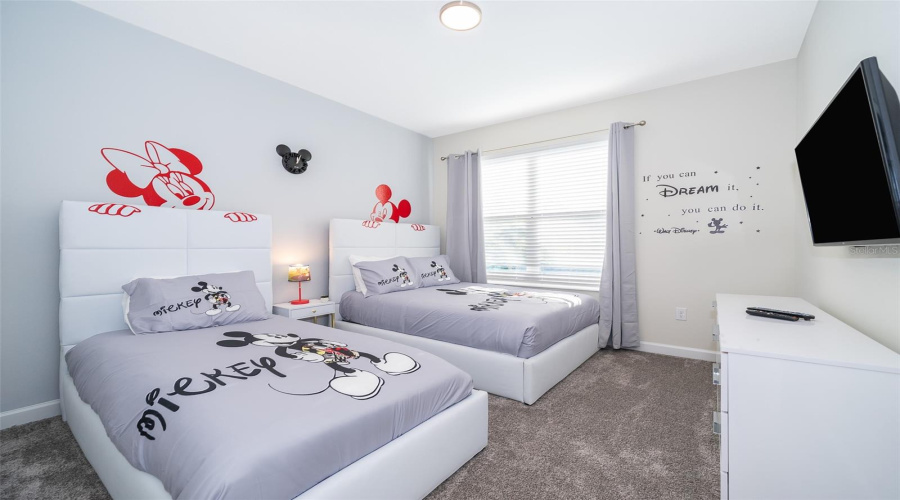 DAVENPORT, Florida 33896, 5 Bedrooms Bedrooms, ,5 BathroomsBathrooms,Residential,For Sale,STICKS,0,MFRS5147481