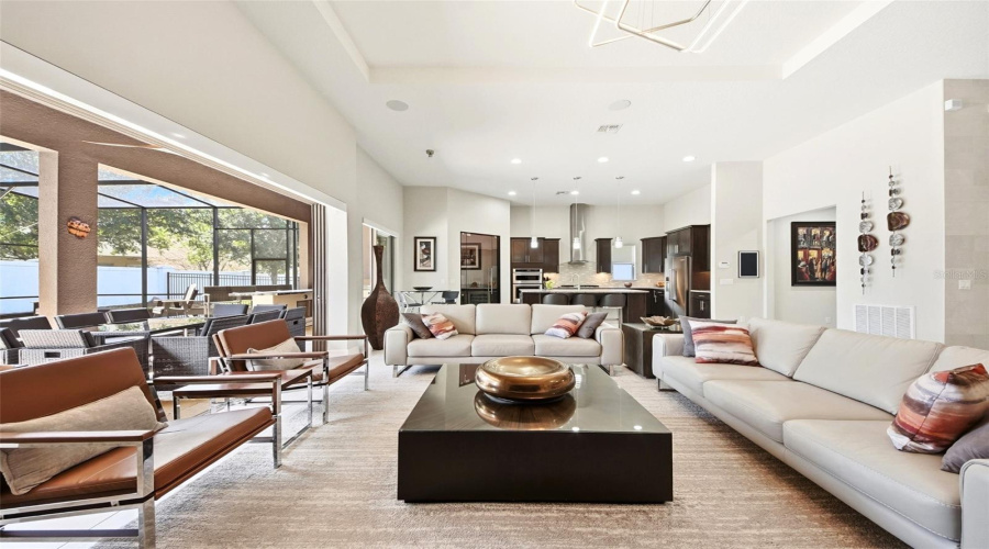 ORLANDO, Florida 32836, 4 Bedrooms Bedrooms, ,3 BathroomsBathrooms,Residential,For Sale,LEMON LAKE,0,MFRO6396167