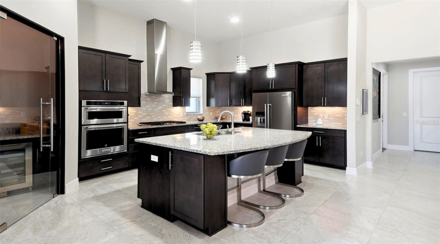 ORLANDO, Florida 32836, 4 Bedrooms Bedrooms, ,3 BathroomsBathrooms,Residential,For Sale,LEMON LAKE,0,MFRO6396167