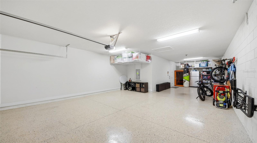 ORLANDO, Florida 32836, 4 Bedrooms Bedrooms, ,3 BathroomsBathrooms,Residential,For Sale,LEMON LAKE,0,MFRO6396167