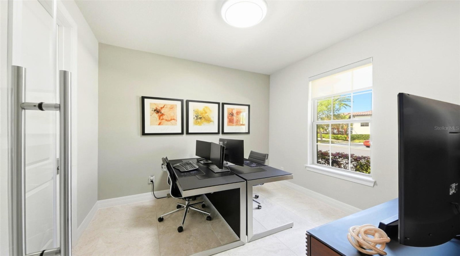 ORLANDO, Florida 32836, 4 Bedrooms Bedrooms, ,3 BathroomsBathrooms,Residential,For Sale,LEMON LAKE,0,MFRO6396167