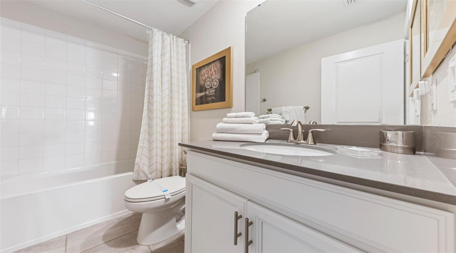 KISSIMMEE, Florida 34746, 9 Bedrooms Bedrooms, ,5 BathroomsBathrooms,Residential,For Sale,STOREY COVE,0,MFRO6399725