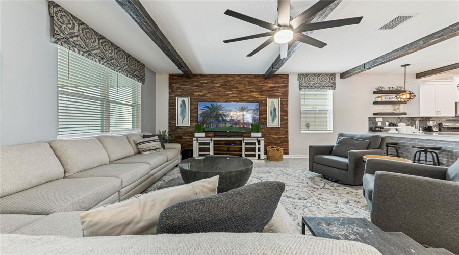 KISSIMMEE, Florida 34746, 9 Bedrooms Bedrooms, ,5 BathroomsBathrooms,Residential,For Sale,STOREY COVE,0,MFRO6399725