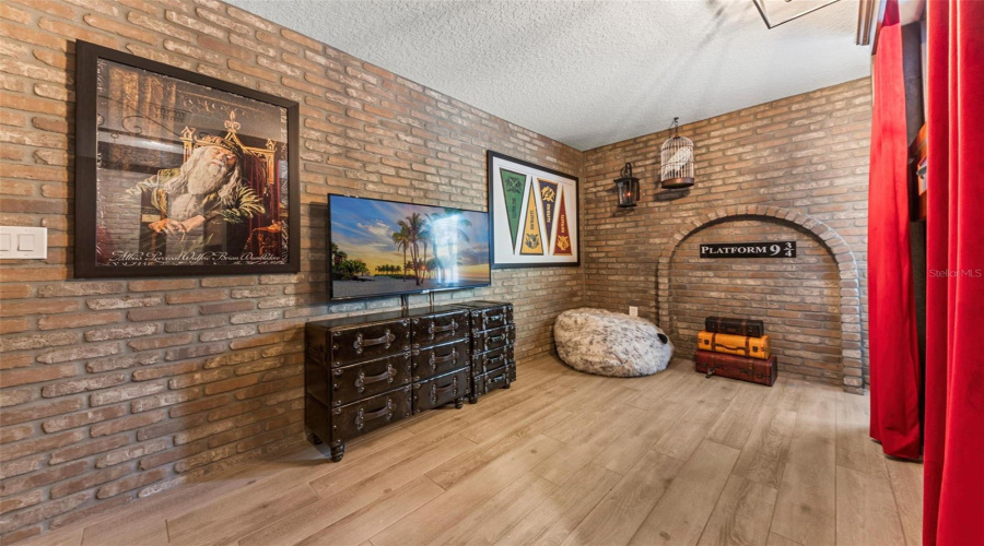 KISSIMMEE, Florida 34746, 9 Bedrooms Bedrooms, ,5 BathroomsBathrooms,Residential,For Sale,STOREY COVE,0,MFRO6399725