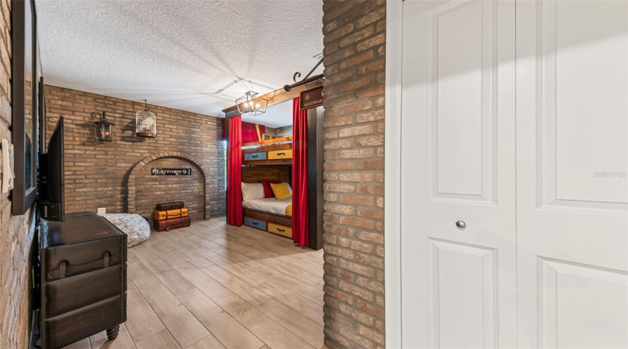 KISSIMMEE, Florida 34746, 9 Bedrooms Bedrooms, ,5 BathroomsBathrooms,Residential,For Sale,STOREY COVE,0,MFRO6399725