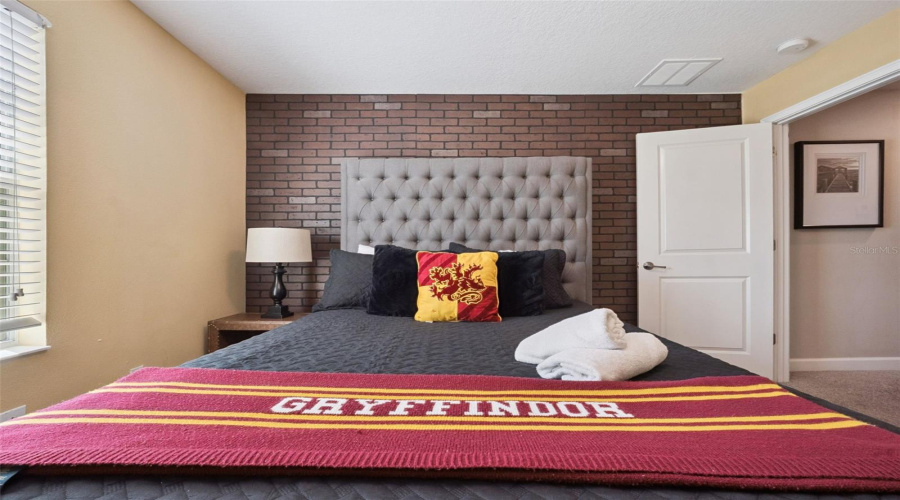 DAVENPORT, Florida 33896, 5 Bedrooms Bedrooms, ,4 BathroomsBathrooms,Residential,For Sale,MOON VALLEY,0,MFRS5147968