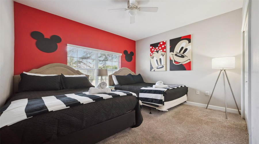 DAVENPORT, Florida 33896, 5 Bedrooms Bedrooms, ,4 BathroomsBathrooms,Residential,For Sale,MOON VALLEY,0,MFRS5147968