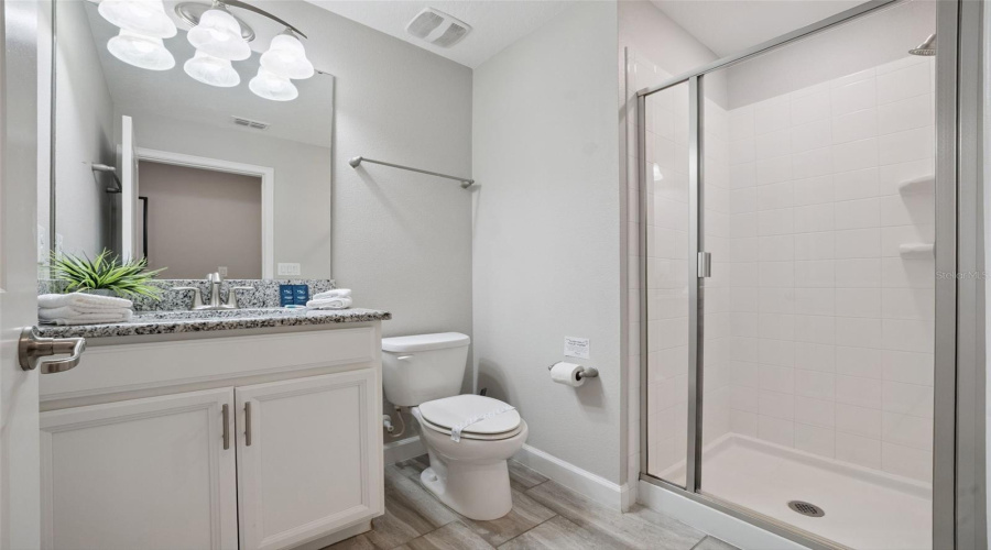 DAVENPORT, Florida 33896, 5 Bedrooms Bedrooms, ,4 BathroomsBathrooms,Residential,For Sale,MOON VALLEY,0,MFRS5147968