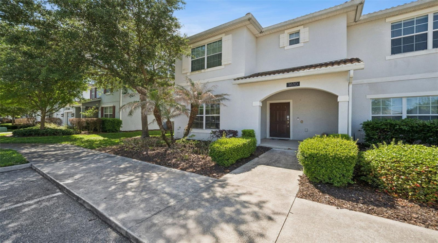 DAVENPORT, Florida 33896, 5 Bedrooms Bedrooms, ,4 BathroomsBathrooms,Residential,For Sale,MOON VALLEY,0,MFRS5147968