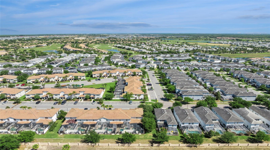 DAVENPORT, Florida 33896, 5 Bedrooms Bedrooms, ,4 BathroomsBathrooms,Residential,For Sale,MOON VALLEY,0,MFRS5147968