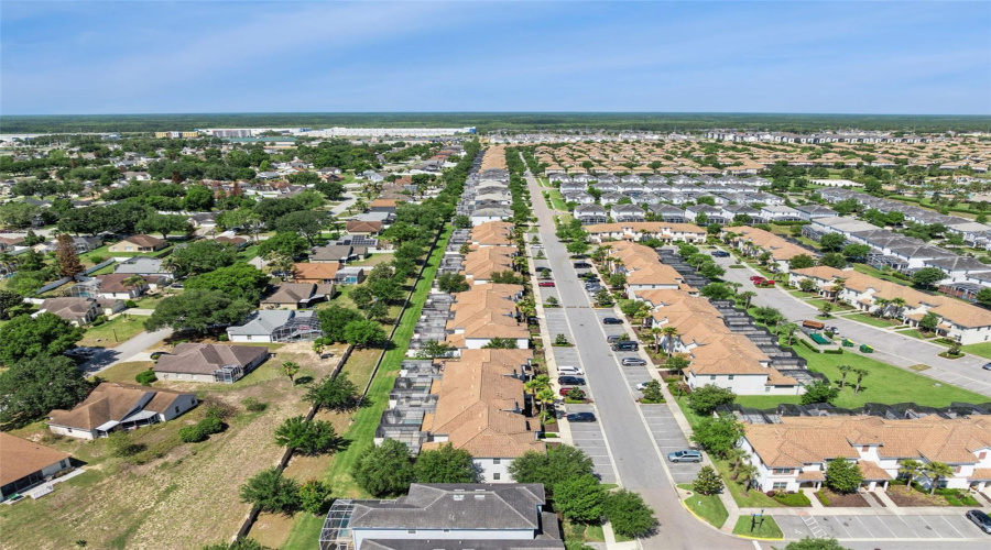 DAVENPORT, Florida 33896, 5 Bedrooms Bedrooms, ,4 BathroomsBathrooms,Residential,For Sale,MOON VALLEY,0,MFRS5147968