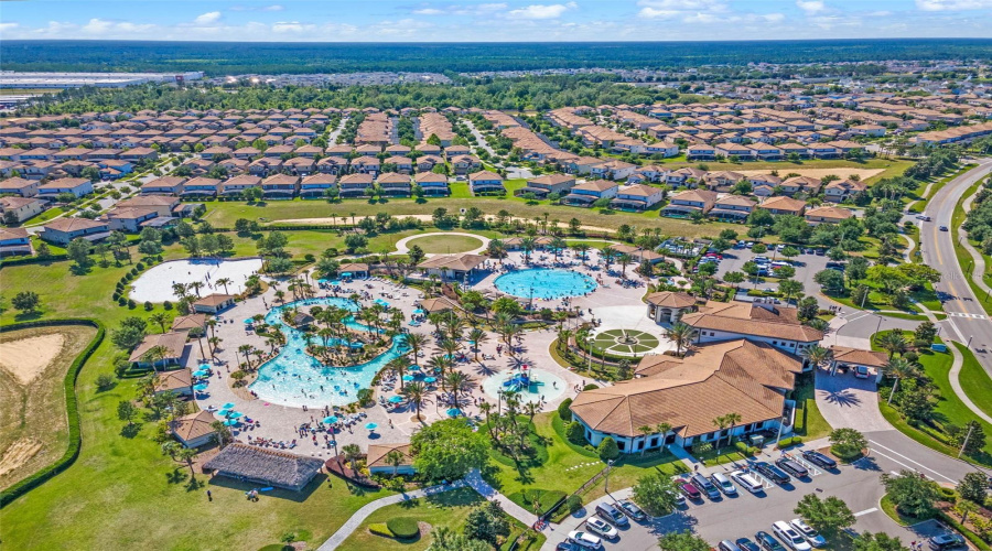 DAVENPORT, Florida 33896, 5 Bedrooms Bedrooms, ,4 BathroomsBathrooms,Residential,For Sale,MOON VALLEY,0,MFRS5147968