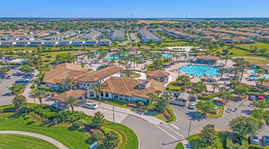 DAVENPORT, Florida 33896, 5 Bedrooms Bedrooms, ,4 BathroomsBathrooms,Residential,For Sale,MOON VALLEY,0,MFRS5147968