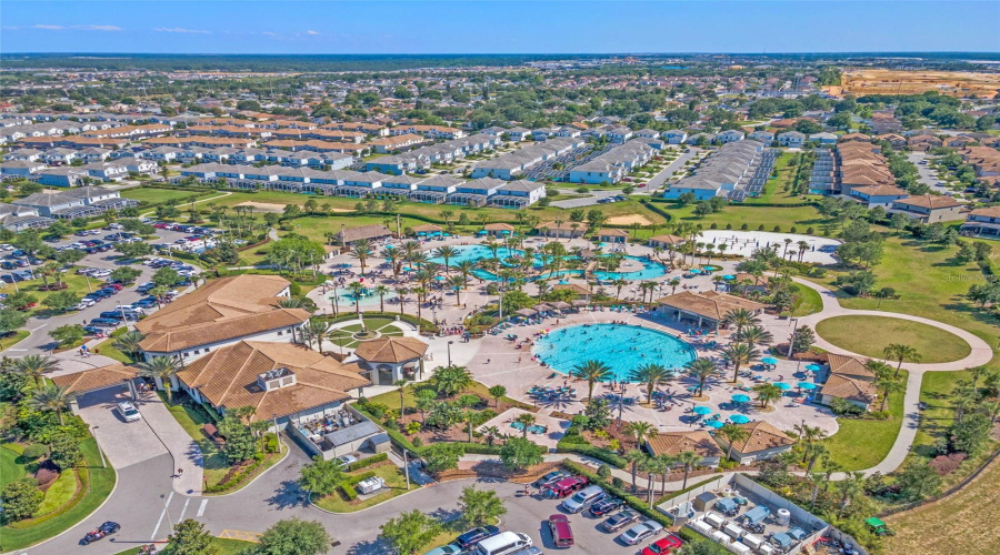 DAVENPORT, Florida 33896, 5 Bedrooms Bedrooms, ,4 BathroomsBathrooms,Residential,For Sale,MOON VALLEY,0,MFRS5147968