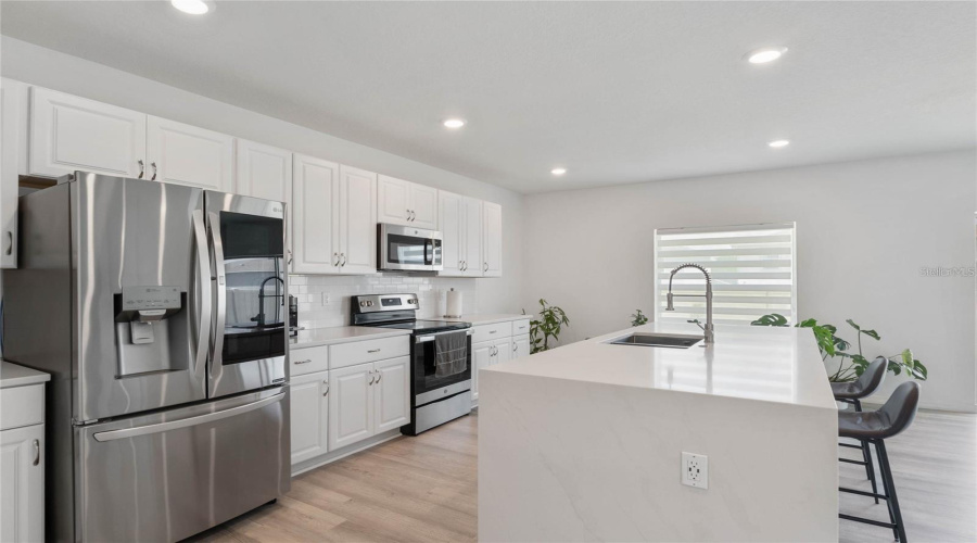 DAVENPORT, Florida 33837, 4 Bedrooms Bedrooms, ,2 BathroomsBathrooms,Residential,For Sale,HAMLET LOOP,0,MFRS5147916