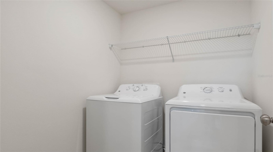 DAVENPORT, Florida 33837, 4 Bedrooms Bedrooms, ,2 BathroomsBathrooms,Residential,For Sale,HAMLET LOOP,0,MFRS5147916