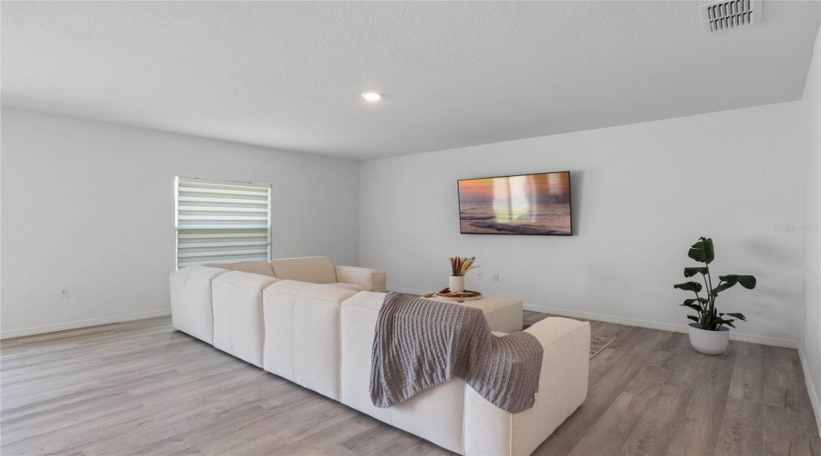 DAVENPORT, Florida 33837, 4 Bedrooms Bedrooms, ,2 BathroomsBathrooms,Residential,For Sale,HAMLET LOOP,0,MFRS5147916