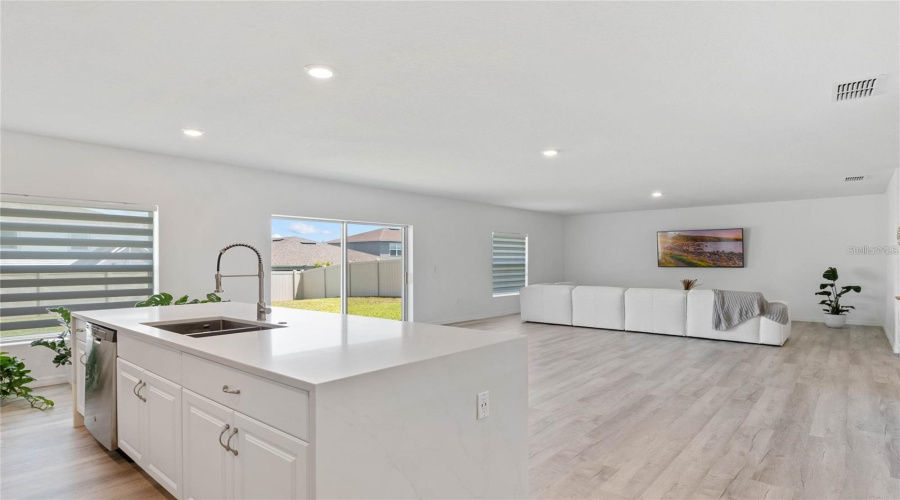 DAVENPORT, Florida 33837, 4 Bedrooms Bedrooms, ,2 BathroomsBathrooms,Residential,For Sale,HAMLET LOOP,0,MFRS5147916