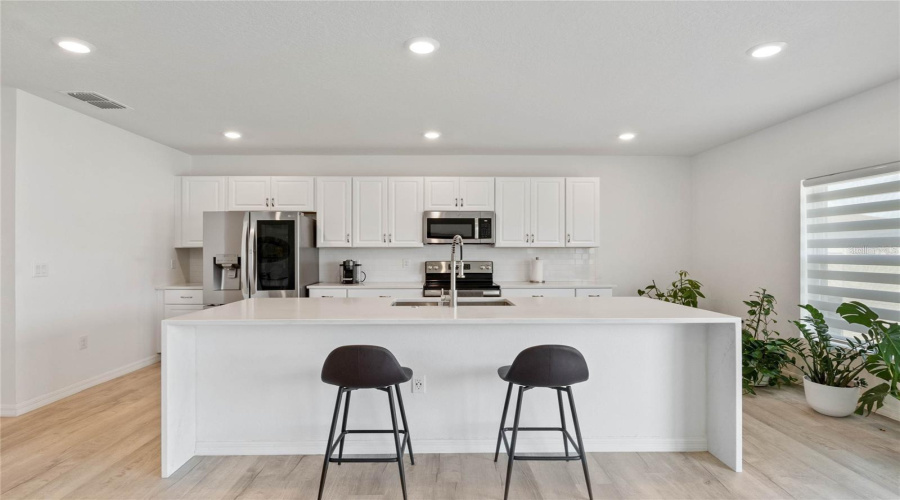 DAVENPORT, Florida 33837, 4 Bedrooms Bedrooms, ,2 BathroomsBathrooms,Residential,For Sale,HAMLET LOOP,0,MFRS5147916