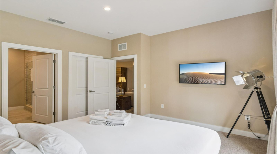 KISSIMMEE, Florida 34747, 4 Bedrooms Bedrooms, ,4 BathroomsBathrooms,Residential,For Sale,ROCKEFELLER,0,MFRO6397247