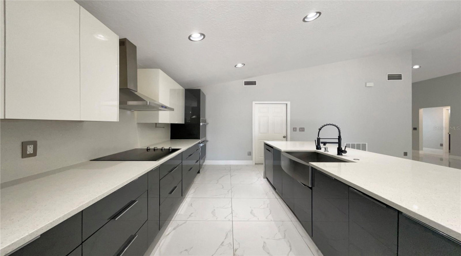 DAVENPORT, Florida 33897, 4 Bedrooms Bedrooms, ,2 BathroomsBathrooms,Residential,For Sale,BRAYTON,0,MFRO6371306