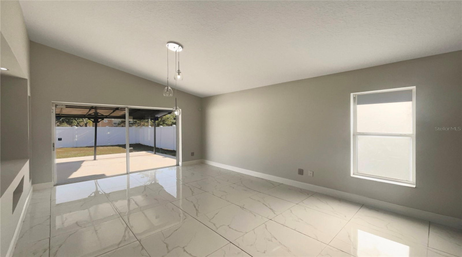 DAVENPORT, Florida 33897, 4 Bedrooms Bedrooms, ,2 BathroomsBathrooms,Residential,For Sale,BRAYTON,0,MFRO6371306