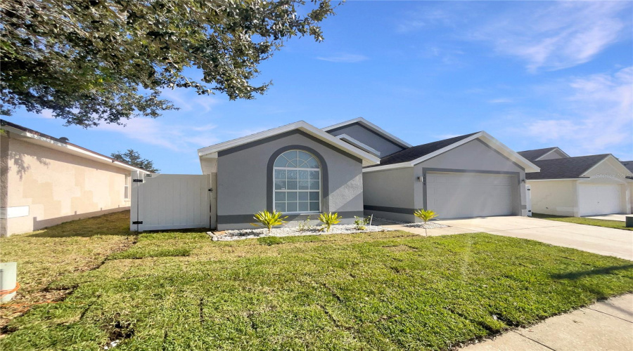 DAVENPORT, Florida 33897, 4 Bedrooms Bedrooms, ,2 BathroomsBathrooms,Residential,For Sale,BRAYTON,0,MFRO6371306