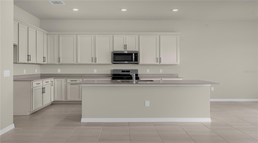 ORLANDO, Florida 32836, 5 Bedrooms Bedrooms, ,4 BathroomsBathrooms,Residential,For Sale,PARK ESTATE AVENUE,0,MFRO6399722