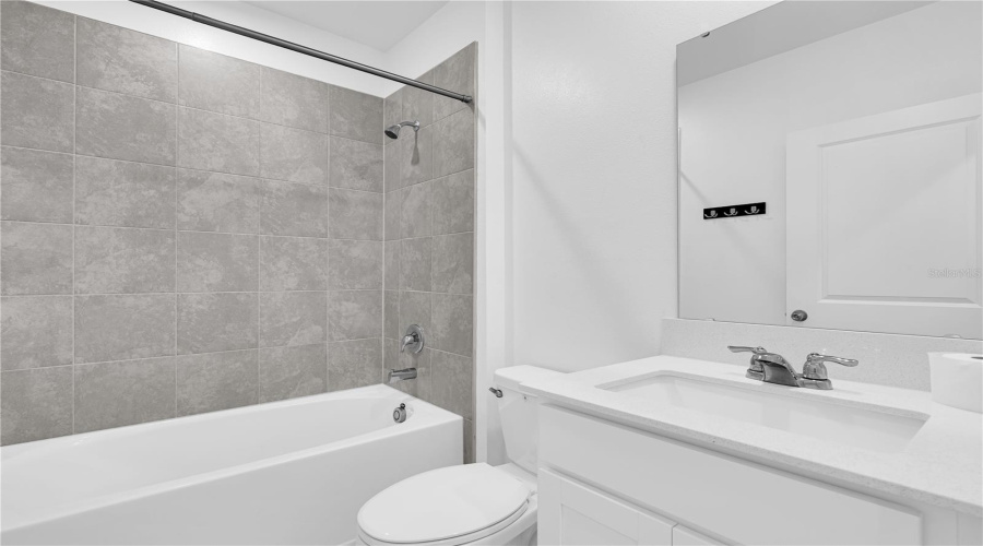 DAVENPORT, Florida 33837, 4 Bedrooms Bedrooms, ,3 BathroomsBathrooms,Residential,For Sale,WATERFALL,0,MFRO6351299