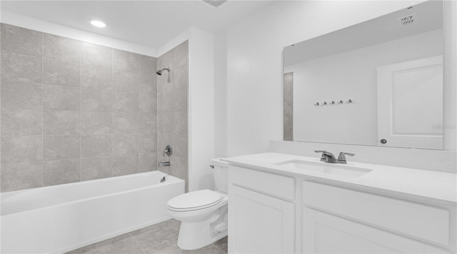 DAVENPORT, Florida 33837, 4 Bedrooms Bedrooms, ,3 BathroomsBathrooms,Residential,For Sale,WATERFALL,0,MFRO6351299