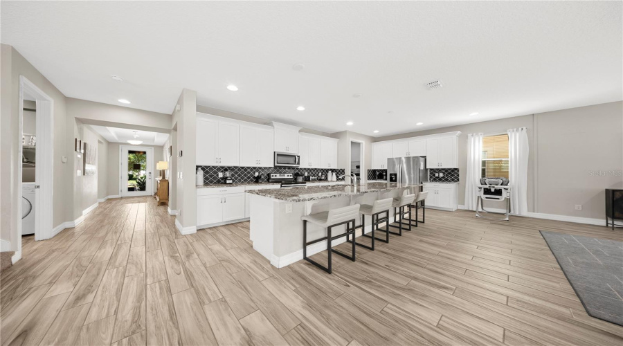 KISSIMMEE, Florida 34747, 9 Bedrooms Bedrooms, ,6 BathroomsBathrooms,Residential,For Sale,PELICAN COVE,0,MFRO6399359