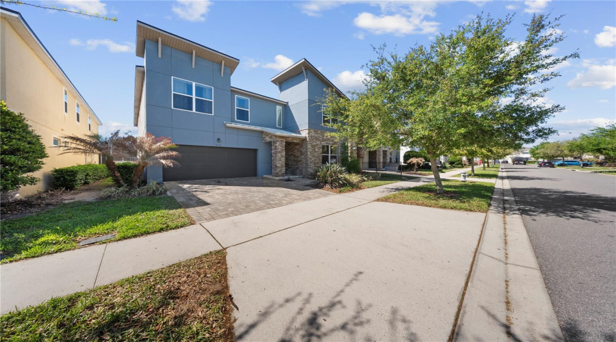 KISSIMMEE, Florida 34747, 9 Bedrooms Bedrooms, ,6 BathroomsBathrooms,Residential,For Sale,PELICAN COVE,0,MFRO6399359