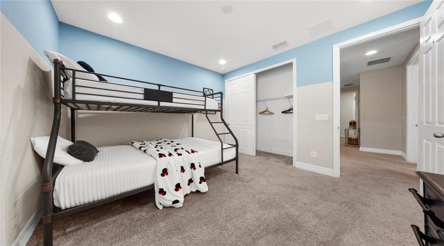 KISSIMMEE, Florida 34747, 9 Bedrooms Bedrooms, ,6 BathroomsBathrooms,Residential,For Sale,PELICAN COVE,0,MFRO6399359