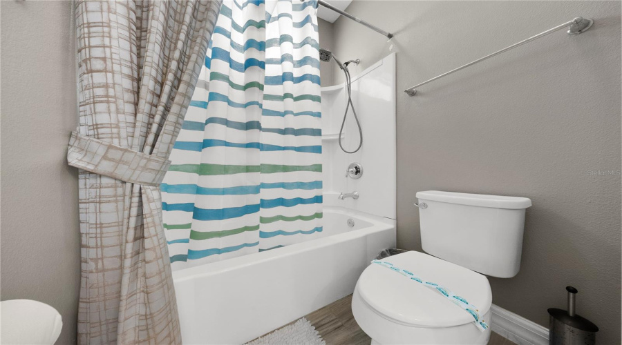 KISSIMMEE, Florida 34747, 9 Bedrooms Bedrooms, ,6 BathroomsBathrooms,Residential,For Sale,PELICAN COVE,0,MFRO6399359