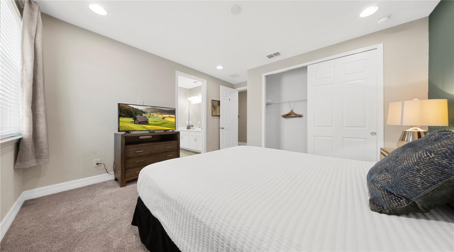 KISSIMMEE, Florida 34747, 9 Bedrooms Bedrooms, ,6 BathroomsBathrooms,Residential,For Sale,PELICAN COVE,0,MFRO6399359