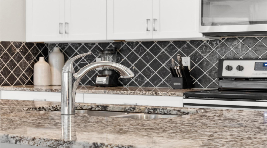 KISSIMMEE, Florida 34747, 9 Bedrooms Bedrooms, ,6 BathroomsBathrooms,Residential,For Sale,PELICAN COVE,0,MFRO6399359