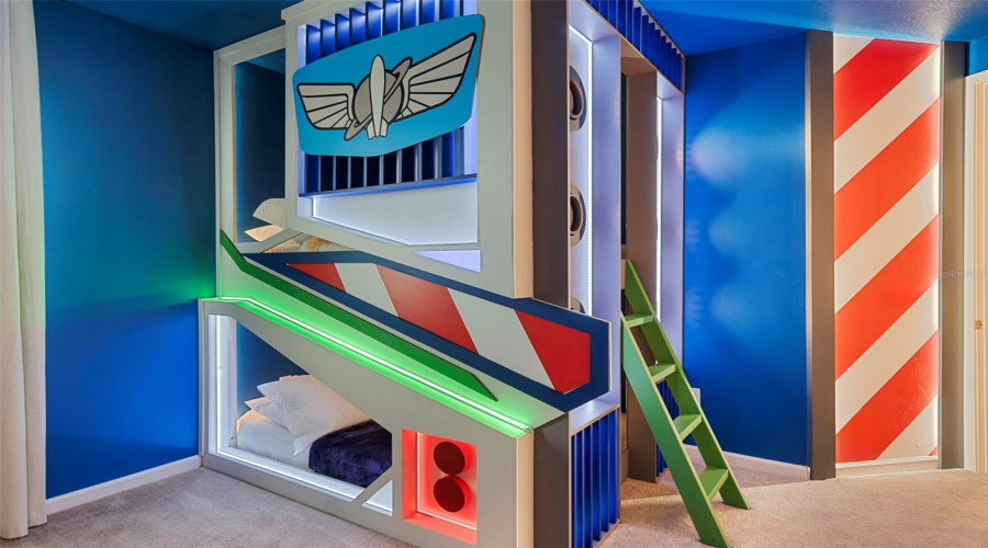 KISSIMMEE, Florida 34746, 12 Bedrooms Bedrooms, ,11 BathroomsBathrooms,Residential,For Sale,SHANTI,0,MFRO6391420