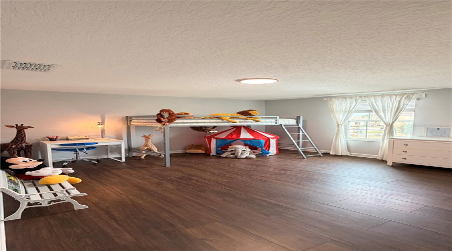 DAVENPORT, Florida 33837, 4 Bedrooms Bedrooms, ,2 BathroomsBathrooms,Residential,For Sale,OAK BLUFF,0,MFRO6393836