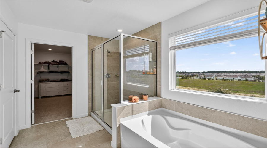 KISSIMMEE, Florida 34747, 5 Bedrooms Bedrooms, ,3 BathroomsBathrooms,Residential,For Sale,LAKESHORE BREEZE,0,MFRO6399978